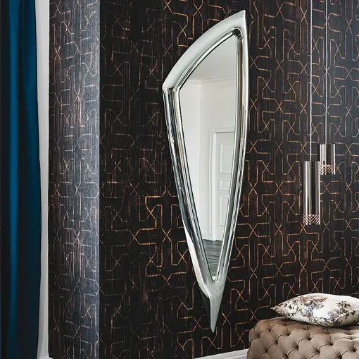 Specchio con cornice in cristallo curvato Camelot di Cattelan Italia