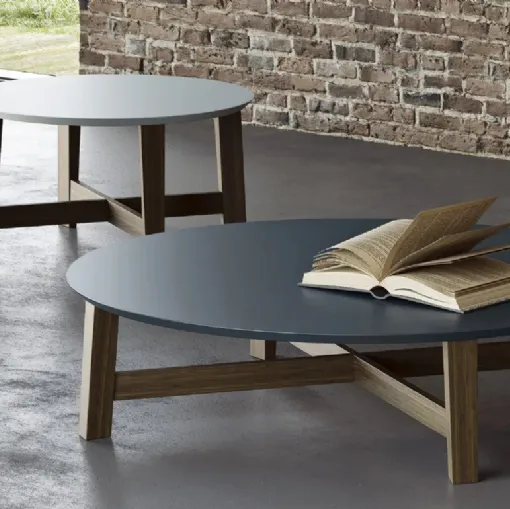 Tavolino rotondo in legno con top in MDF Evan di Doimo Salotti