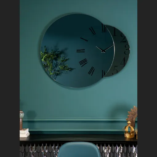 Orologio di design Fusion in cristallo fumé di Tonin Casa
