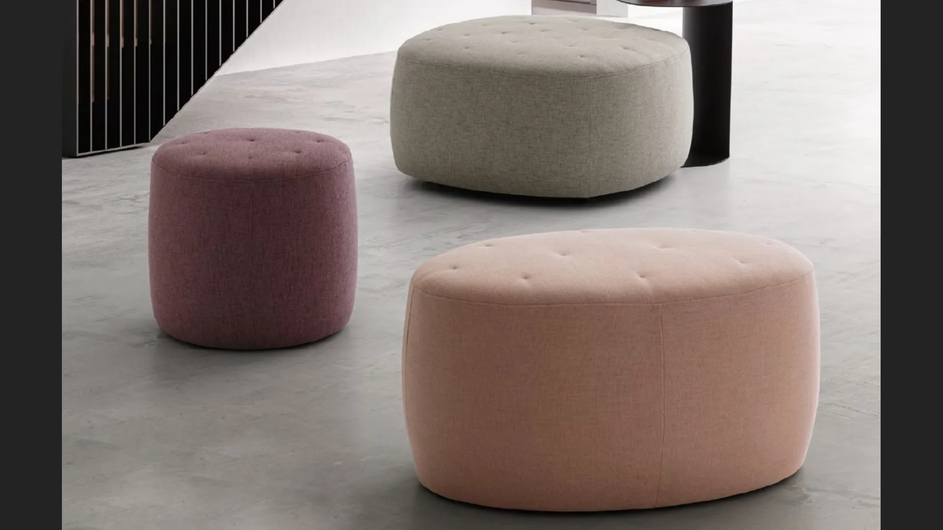 Pouf Bowl, Circus e Wilson in tessuto di Le Comfort