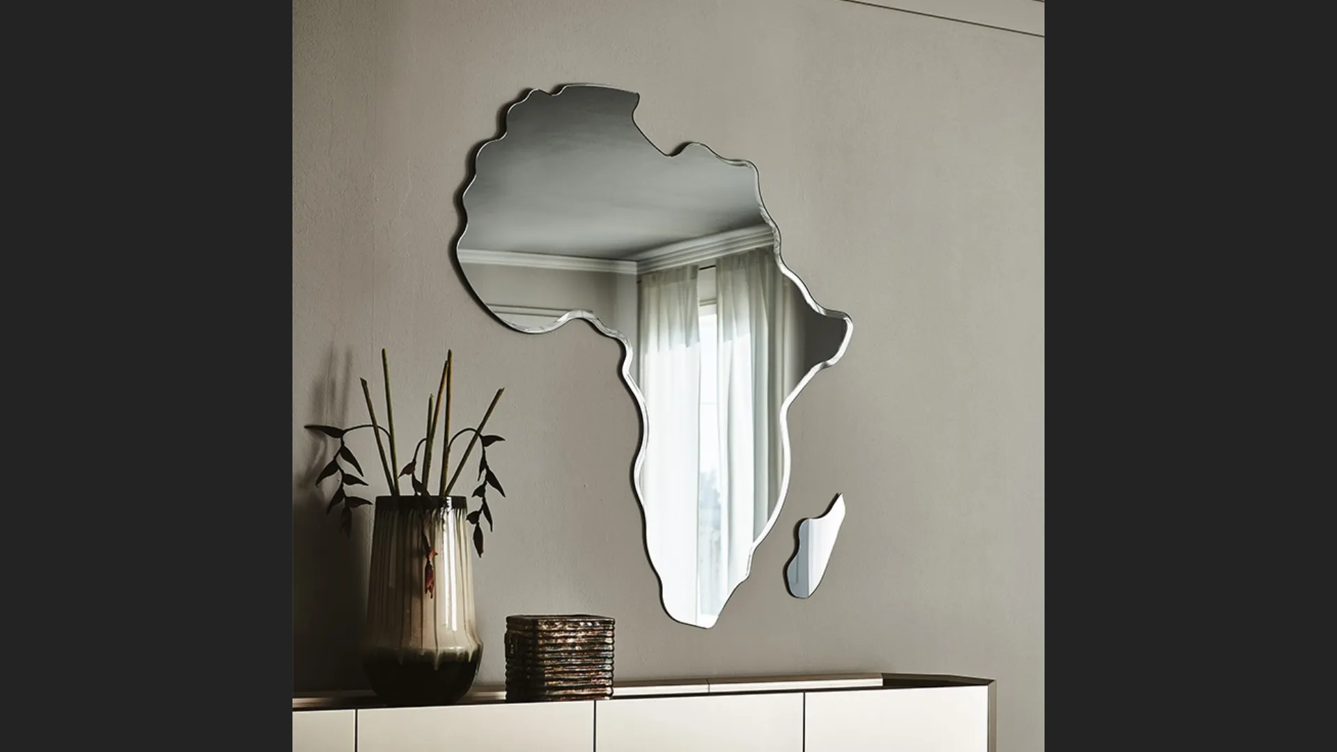 Specchio sagomato Africa di Cattelan Italia