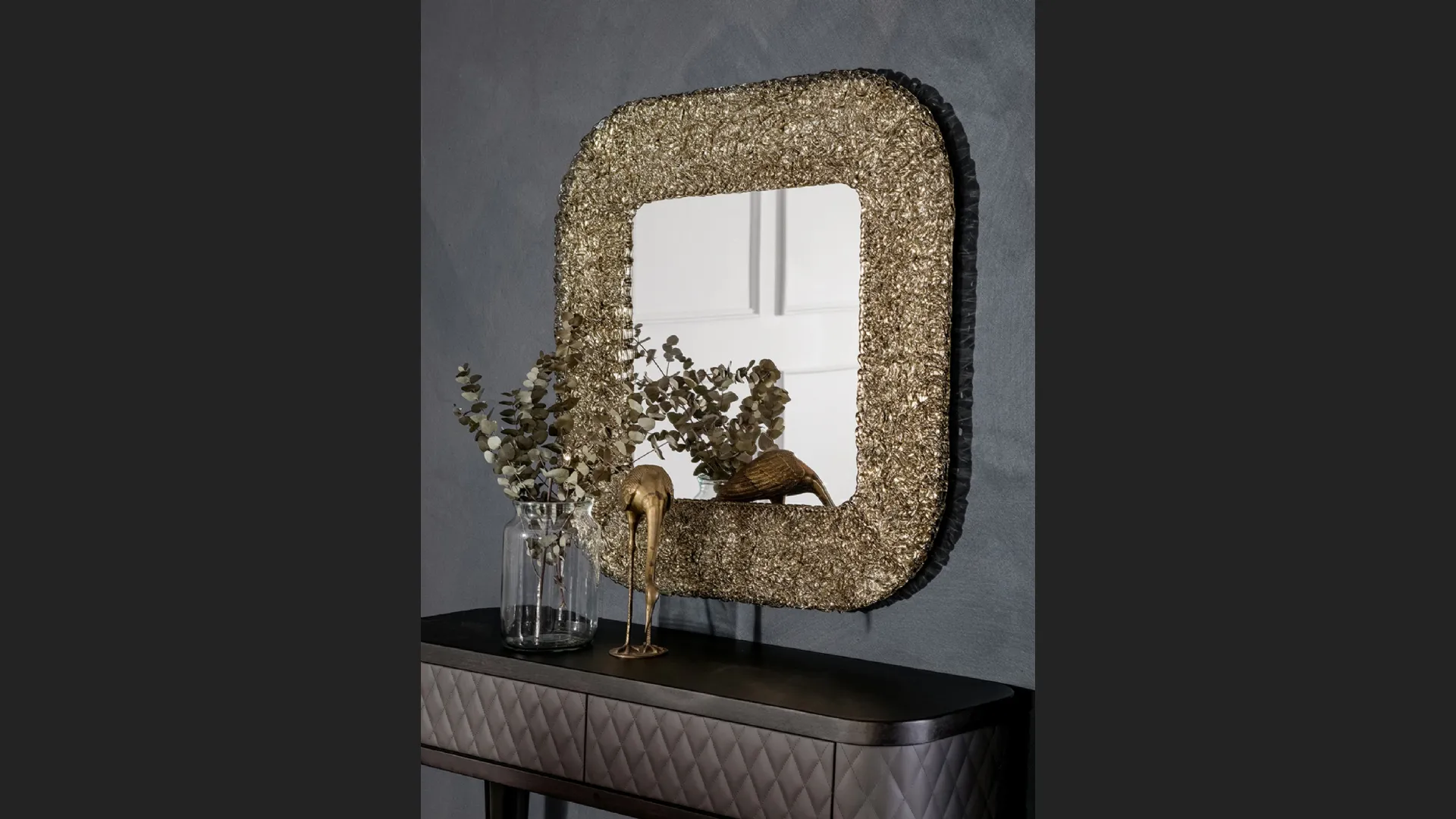 Specchio Macrabè quadrato con cornice in vetro fuso di Tonin Casa