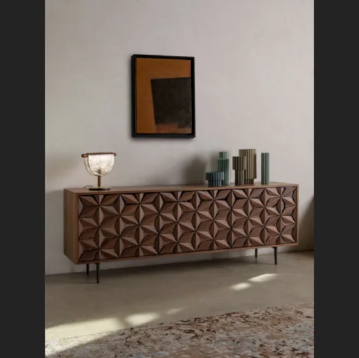 Madia All Star con petali in legno massello applicati a mano che ricoprono le ante dalle basi specchiate di Tonin Casa