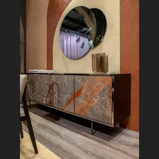 Madia elegante ed esclusiva Beyond con ante in marmo di Tonin Casa
