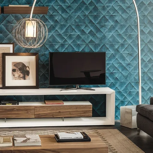 Mobile Porta TV in legno laccato bianco e cassettiera in Noce Canaletto Boxer di Cattelan Italia