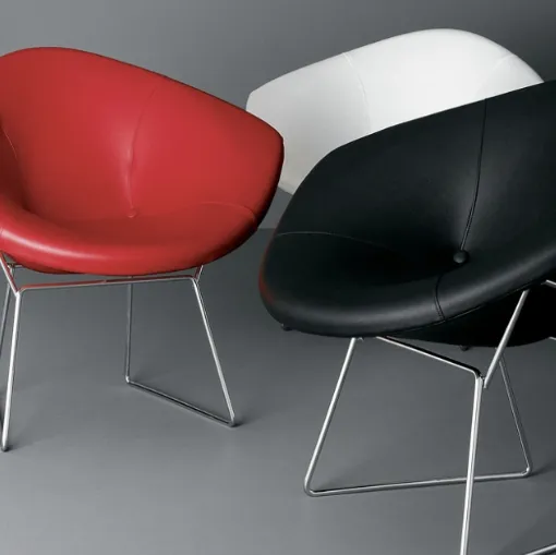 Poltroncina di design in pelle con base in metallo Gipsy di Deas