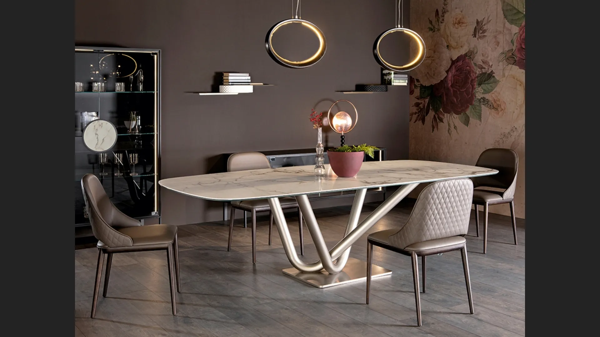 Tavolo con top in grès porcellanato e base in metallo verniciato Victory di Tonin Casa