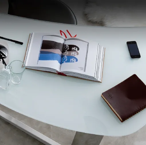 Scrivania da ufficio con piano in vetro Island Cattelan Italia